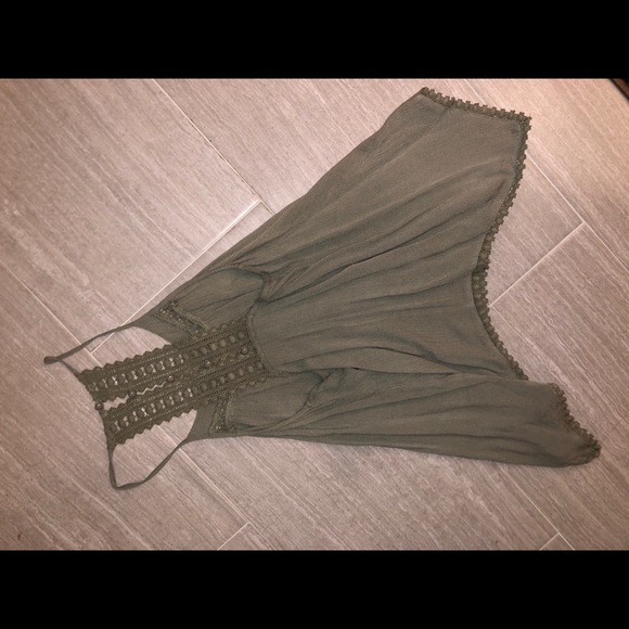 Green Tank - Picture 2 of 2